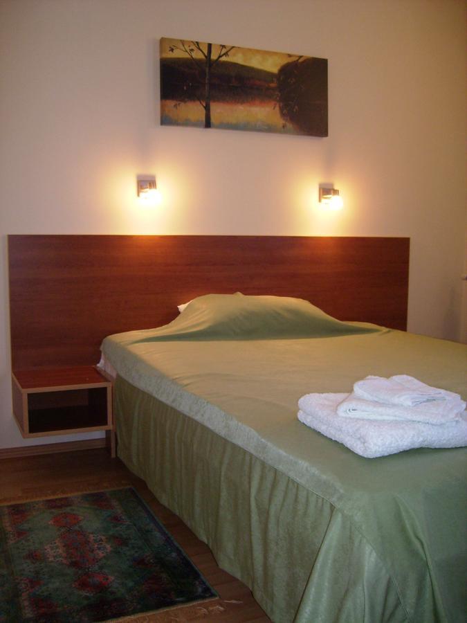 Villa Nevenka Rooms Belgrád Szoba fotó